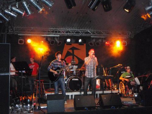 20090912 1292473208 asip9063216