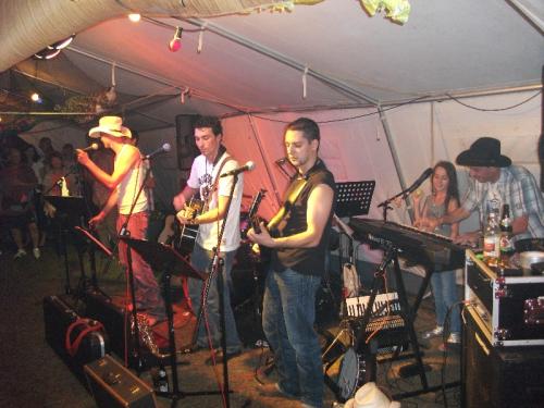 20111121 1332660595 6